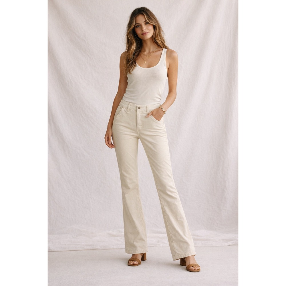 Daze Denim The Flirt Mid Rise Flare Pants Womens 28 Off-White NWT